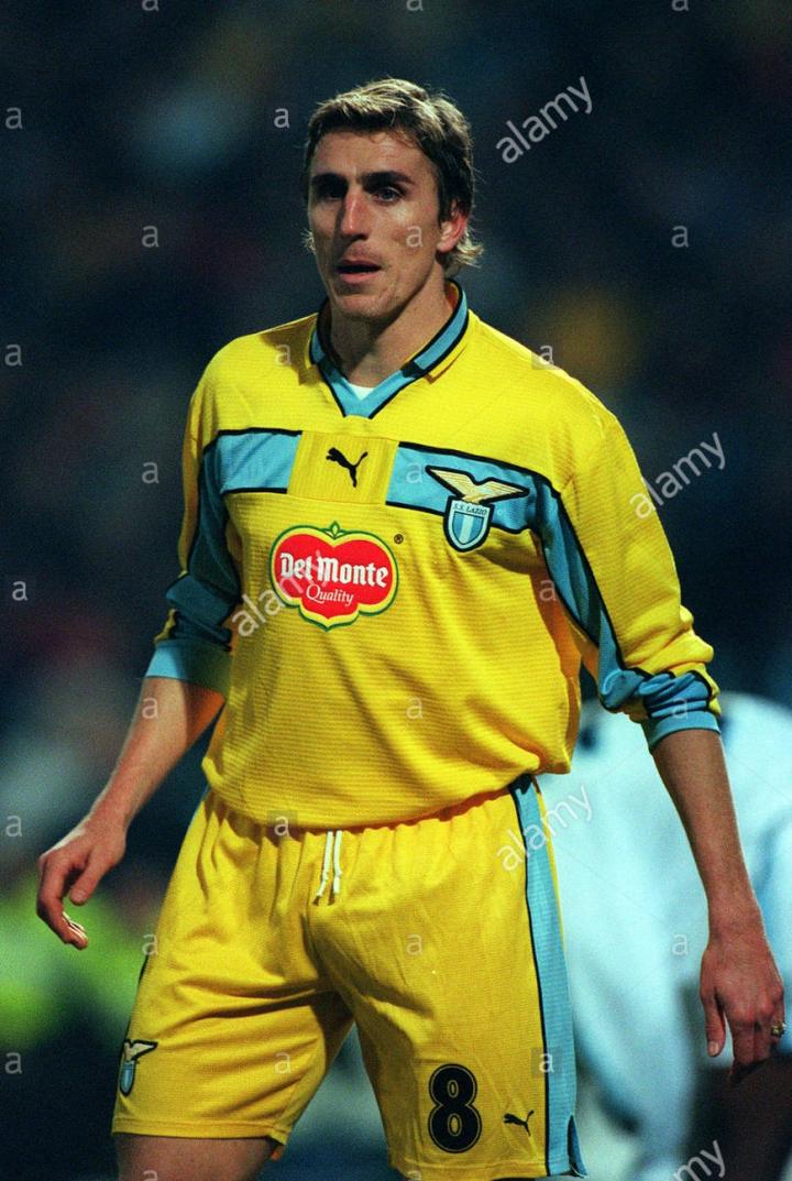 丹佛掘金内部会议纪要流出：今晚调整名单，英超使命明确，球队文化再被提及 